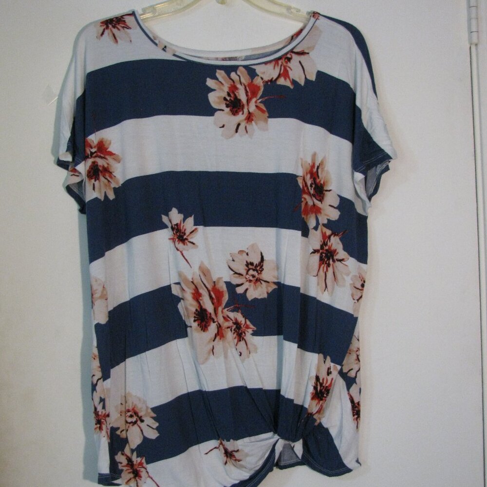 * 24/7 by Maurices Blouse 0X Plus Size Blue White Stripes Twist Front Knot